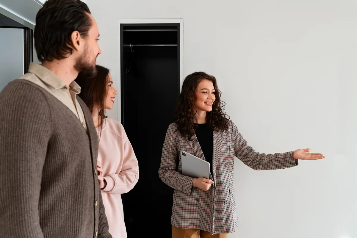 Apartment Hunting? Here's A Rental Viewing Checklist